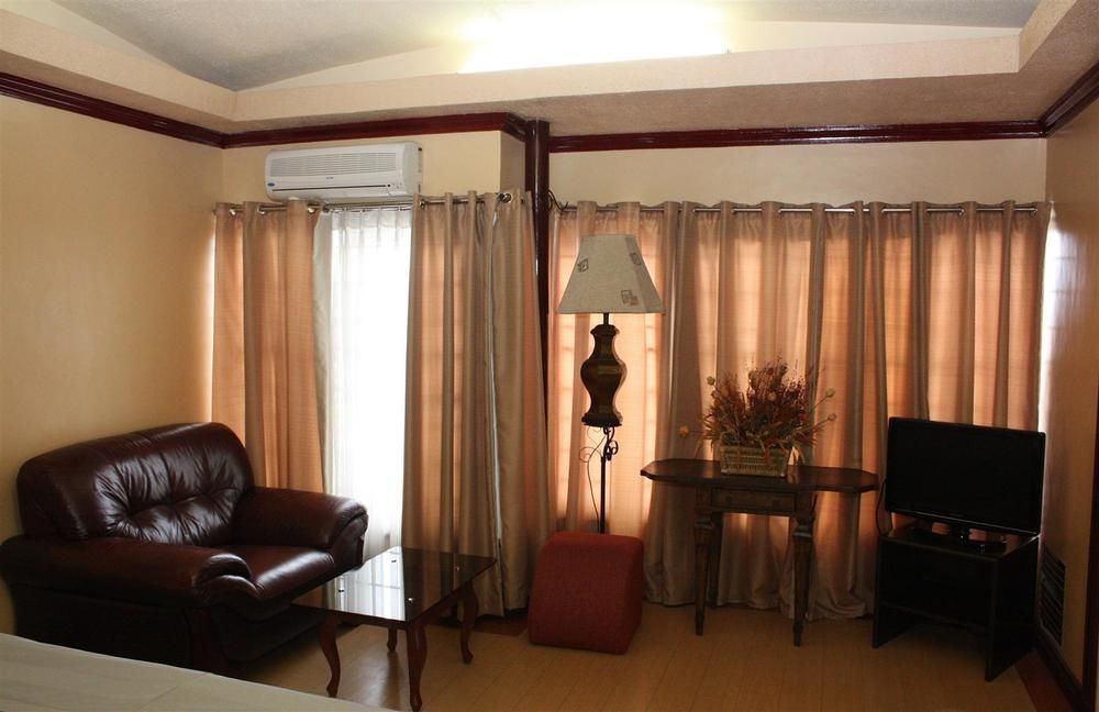 Hotel Las Casitas Rizal à Davao City Extérieur photo