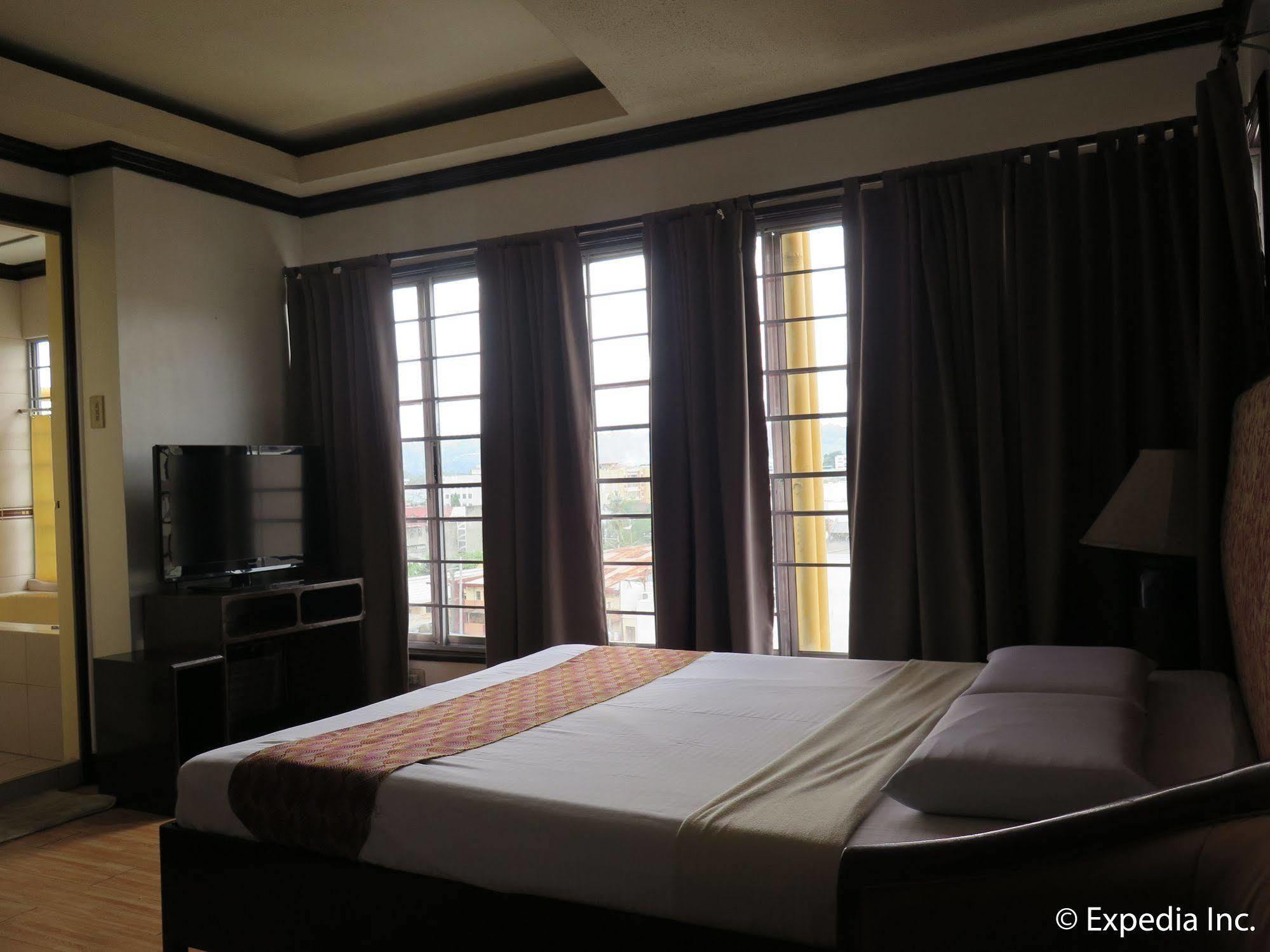 Hotel Las Casitas Rizal à Davao City Extérieur photo